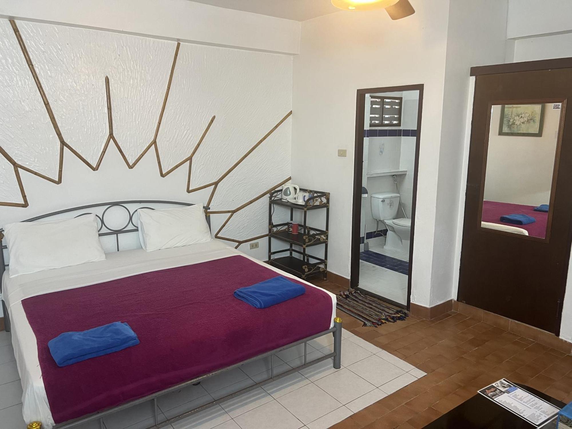 Baan Orchid Guesthouse Patong Exterior foto